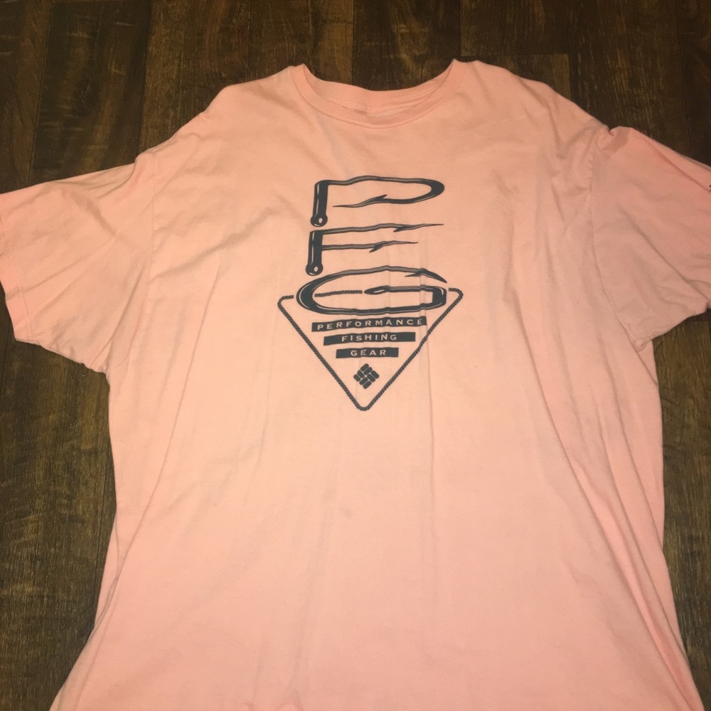 Men’s Columbia shirt